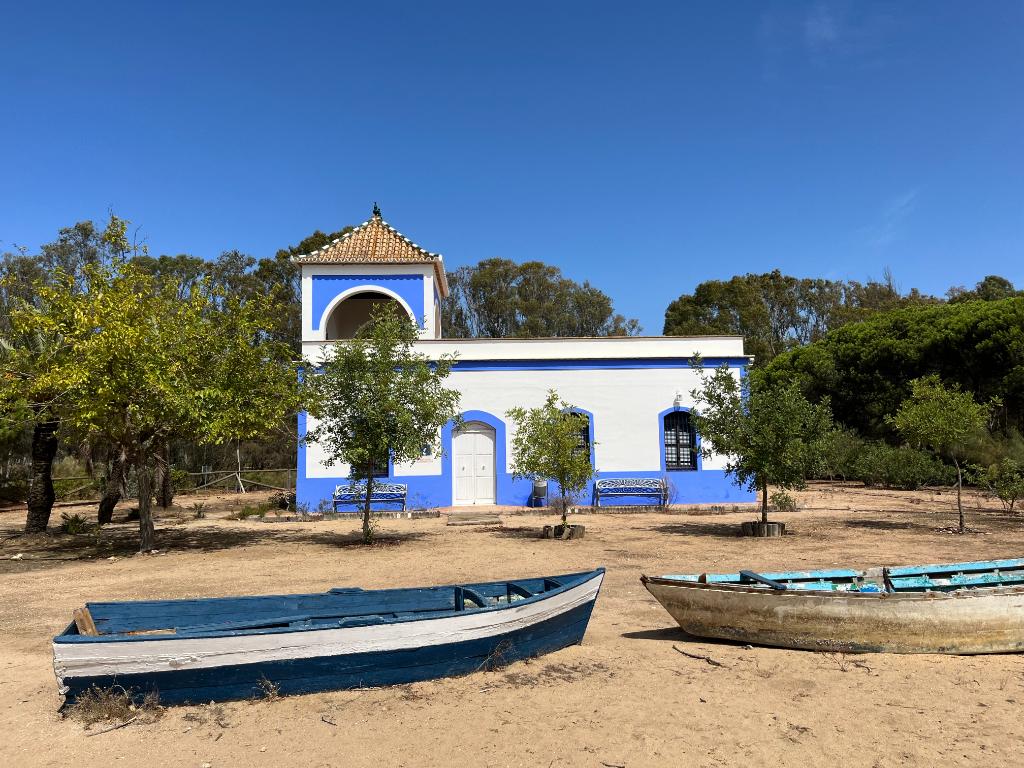 casita azul en ruta camaleon