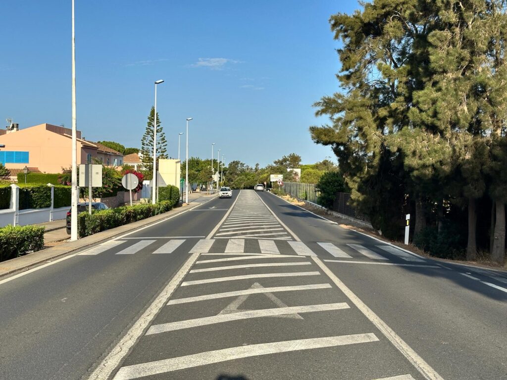 MEJORAR LA SEGURIDAD DEL PASO DE PEATONES DELA A
